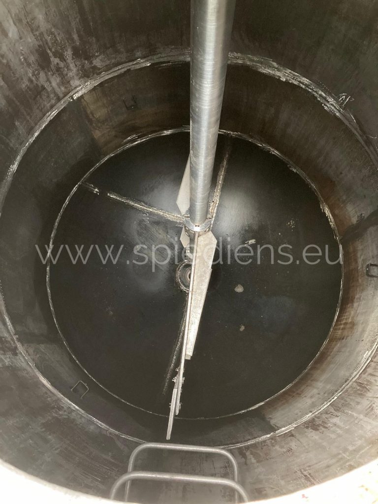 After - industrial cleaning lime reservoir